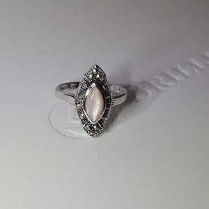 Size 8 silver ring